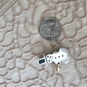 Snowman pin